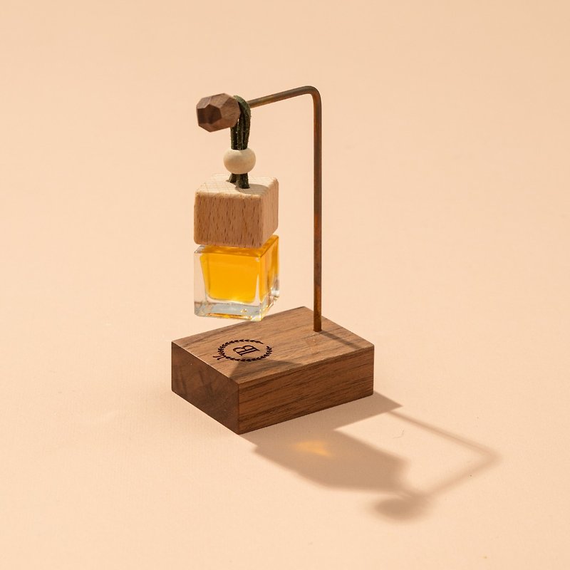 Swing with diffuser hanging | Walnut | Bronze| Desk healing objects - ของวางตกแต่ง - ไม้ สีนำ้ตาล