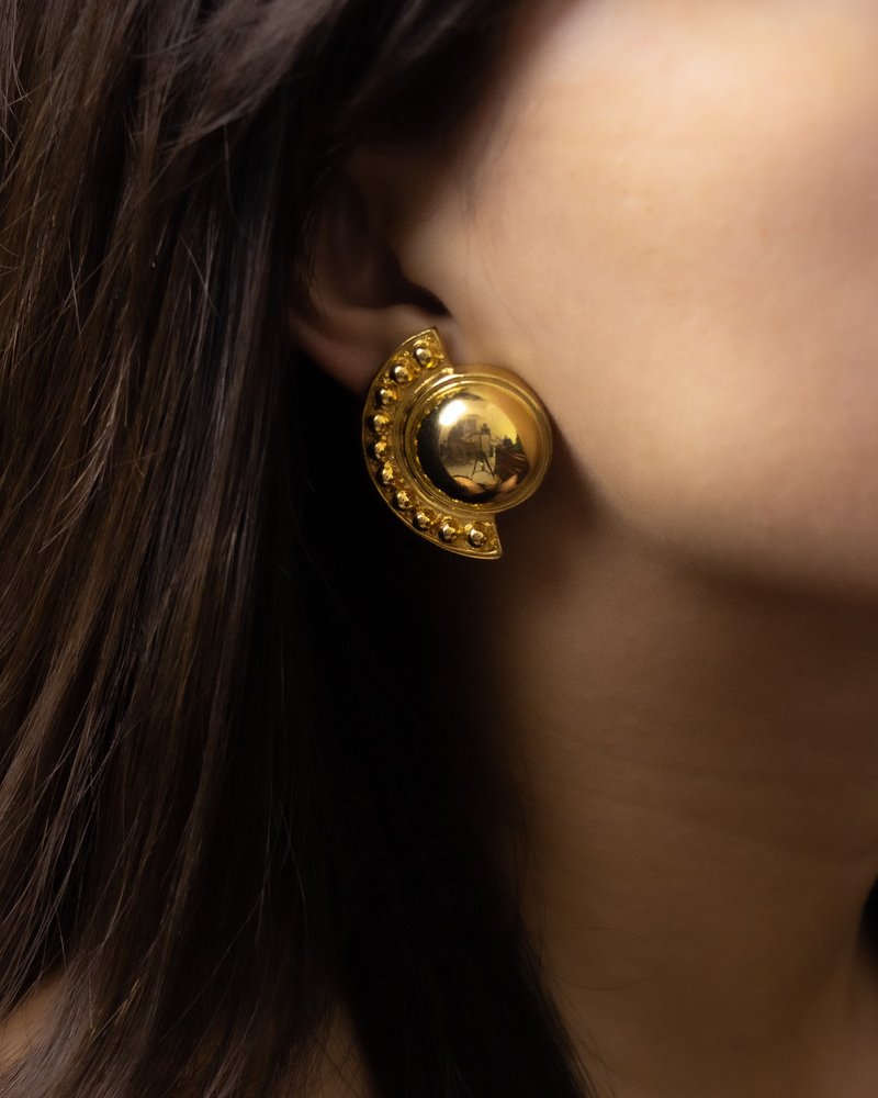 Italian Paolo Gucci famous brand antique ancient civilization style large round fan gold Clip-On clip earrings - Earrings & Clip-ons - Other Metals Gold