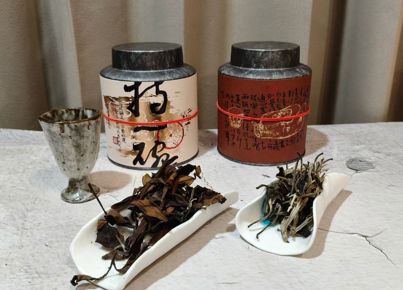 雙白映月・典藏禮盒 - 茶葉/茶包/水果茶 - 紙 白色