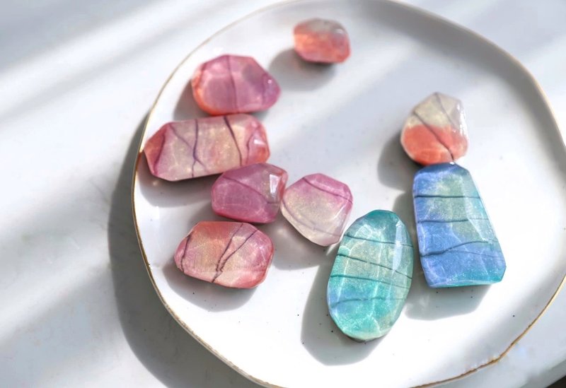 [Handmade Soap Light Luxury Journey] Labradorite Scented Gemstone Soap/Double Experience Course - Other - Other Materials 