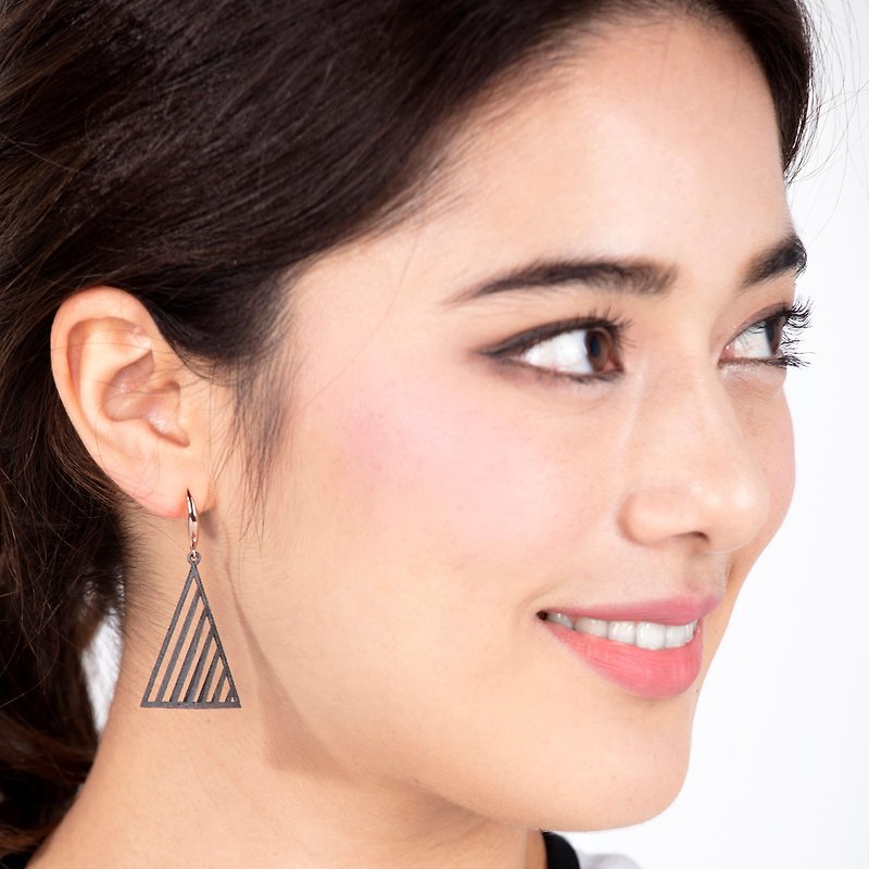 Op Triangle Earring (L) (Grey) | illusion Collection - Earrings & Clip-ons - Plastic Gray