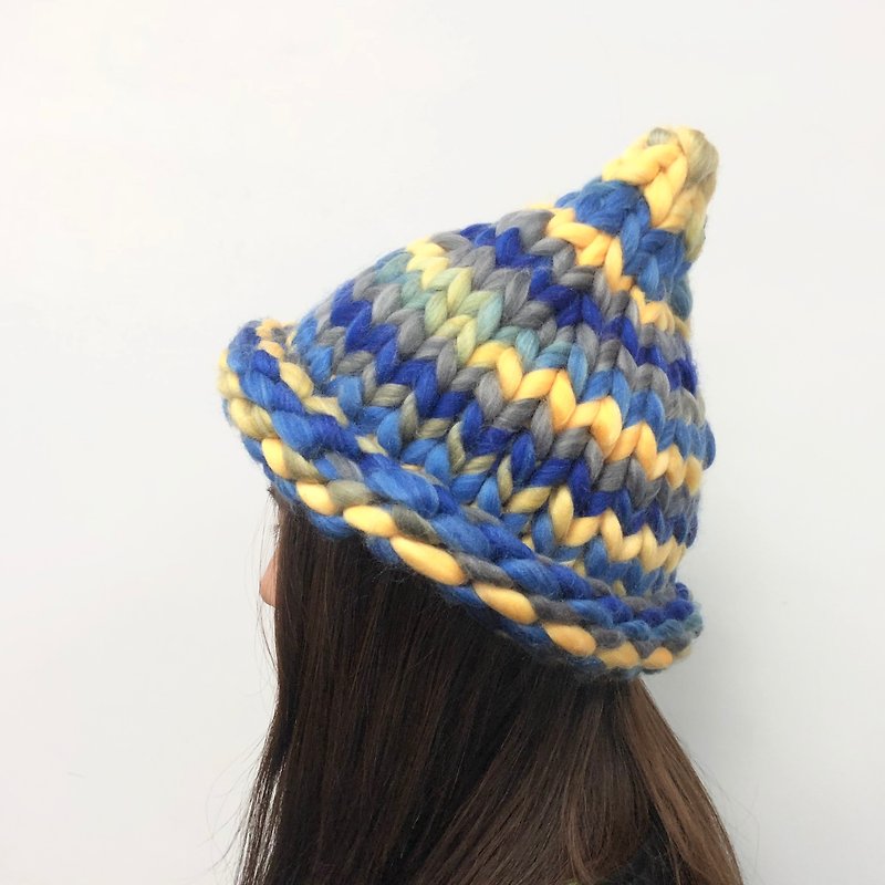 MINIxROSE thick warm and hand-knitted wool hat-blue and yellow - Hats & Caps - Polyester Blue