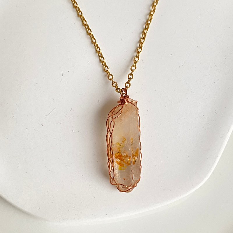 Skeletal Quartz Crystal Necklace,  Handmade wrapping Jewelry Gift - สร้อยคอ - คริสตัล สีใส