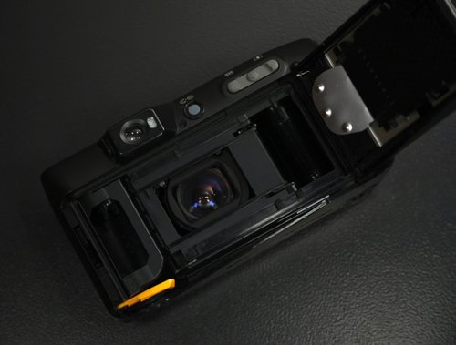 【美品】Fuji Zoom Cardia Multi 800 フィルムカメラ FUJI ZOOM CARDIA MULTi 800＃495＃135フィルムカメラ