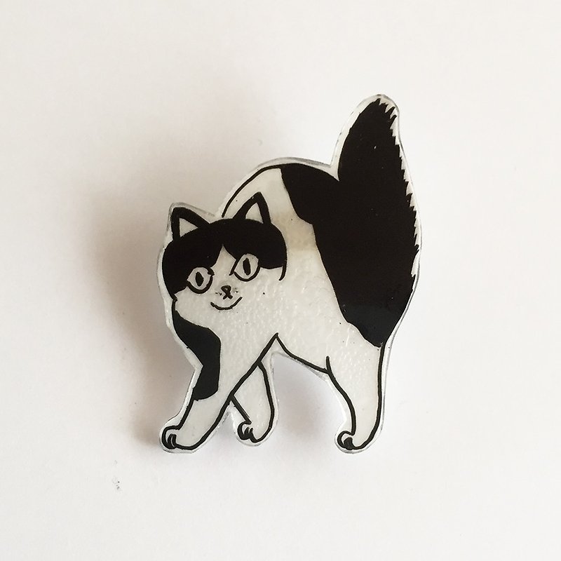 Surprisingly cat's Prabang brooch - Brooches - Plastic White