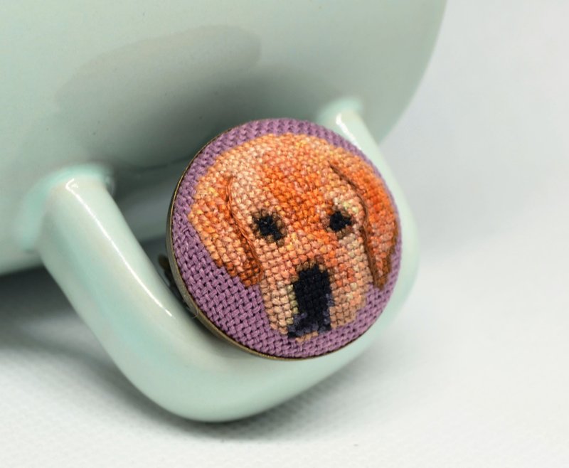 狗拉布拉多刺繡戒指米色十字繡首飾送給寵物愛好者手工製作的母親 - 戒指 - 繡線 咖啡色