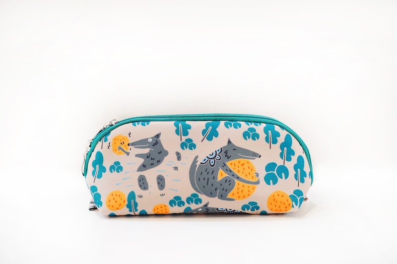 Ingot bag Taro print (milk tea bottom) - Pencil Cases - Polyester Khaki