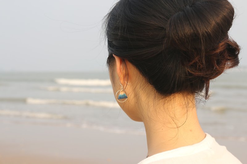 藍色海洋系列三角陶瓷耳環耳夾純銀 - 耳環/耳夾 - 陶 藍色