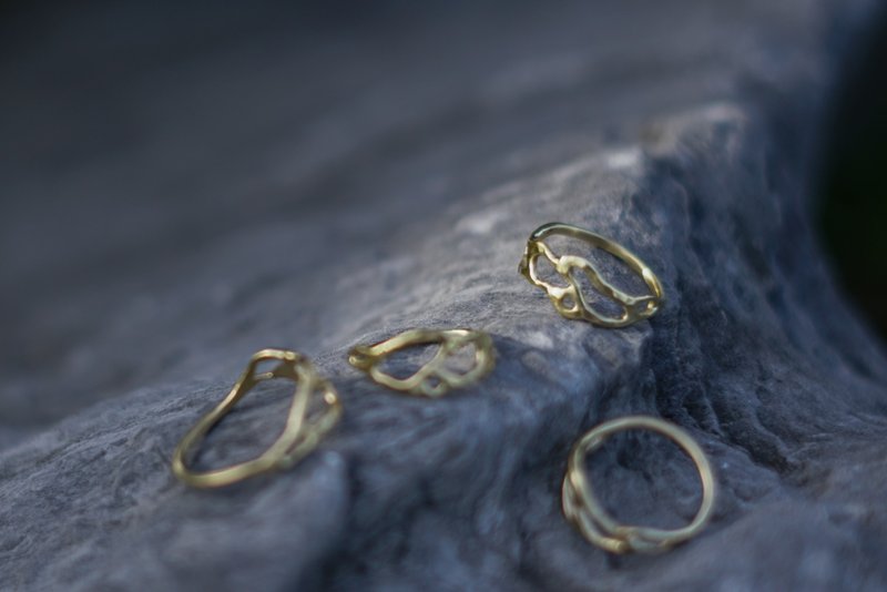 Mo hollow sterling brass ring - แหวนทั่วไป - ทองแดงทองเหลือง สีทอง