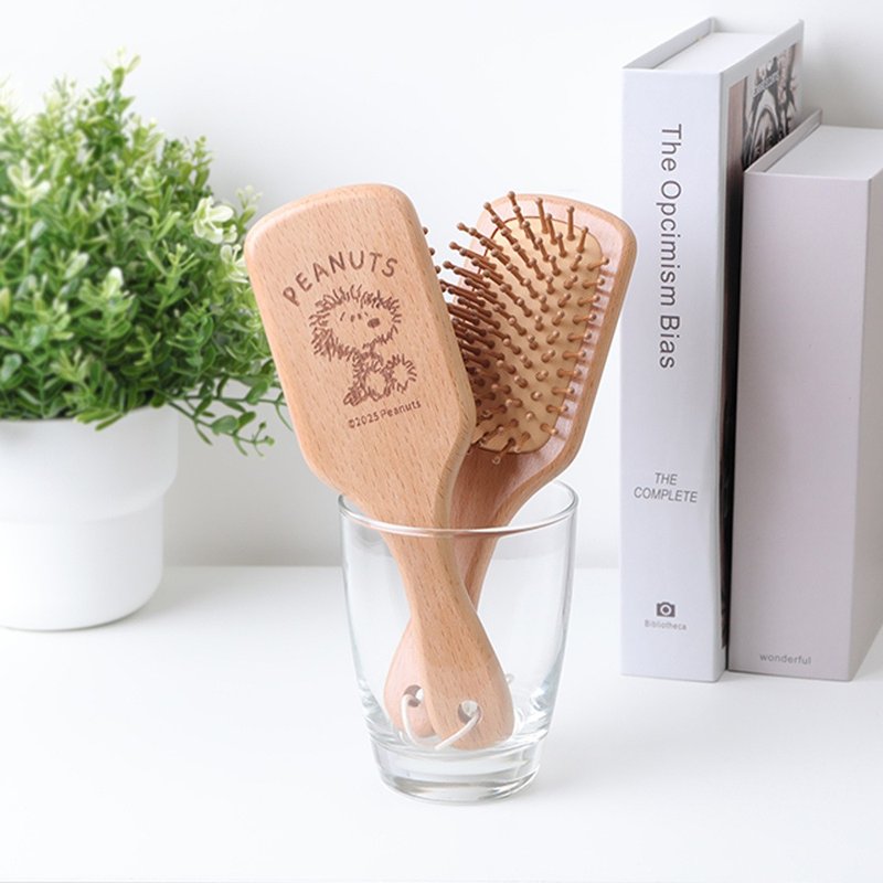 ピーナッツ スヌーピー 木製エアクッションブラシ - スヌーピー オラフ 木製コーム - メイク道具・鏡・ブラシ - その他の素材 多色