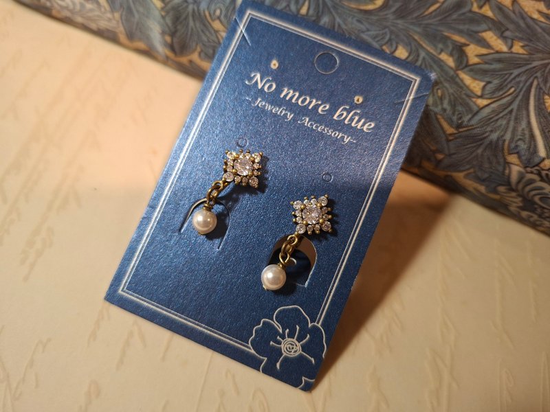 Classic Rhombus Zirconia Pearl Ear Clip - ต่างหู - ทองแดงทองเหลือง สีทอง