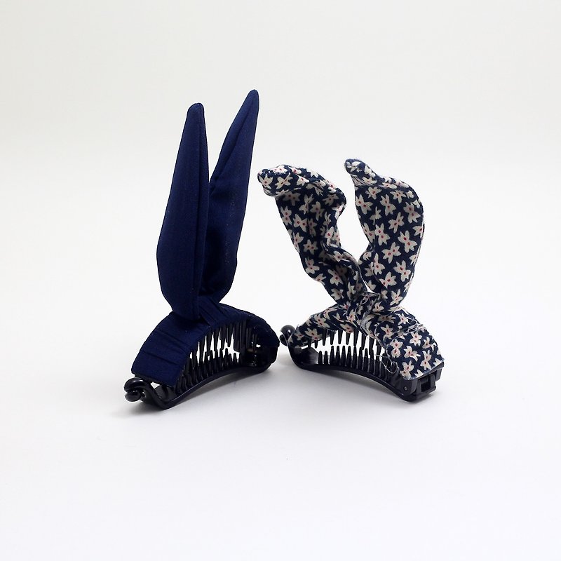 Wire Rabbit Banana Clip /B only Available - เครื่องประดับผม - ผ้าฝ้าย/ผ้าลินิน สีน้ำเงิน