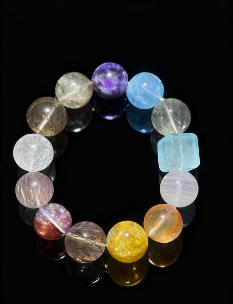 Crystal.EAA 設計款水晶手鏈 幻彩石澗 海藍寶 紅膠花 藍托帕 - 手鍊/手環 - 水晶 多色