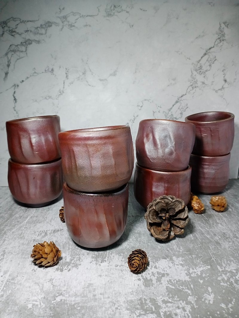 【バレンタインデーギフト】薪焚きの形をしたカップ2個/イリアン - 急須・ティーカップ - 陶器 