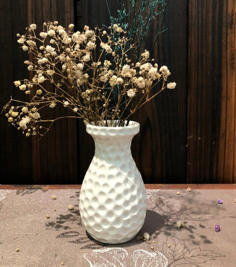 陶瓷圓點刻紋造型 白釉小花器 花瓶擺件 辦公桌 茶席 - 花瓶/花器 - 瓷 白色