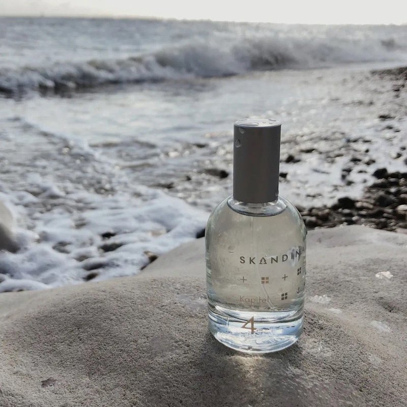 丹麥 Skandinavisk ∣ 第四篇章 孤島 中性淡香水 30/50ML 熱門香 - 香水/香膏 - 玻璃 