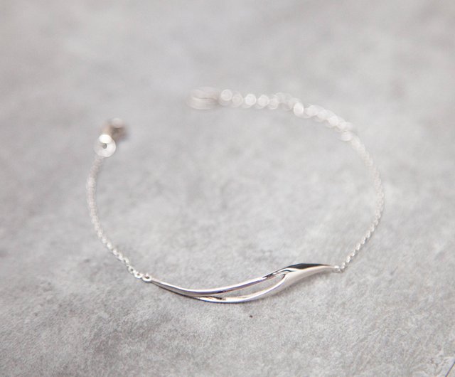 Flowing time sterling silver bracelet | Statement series