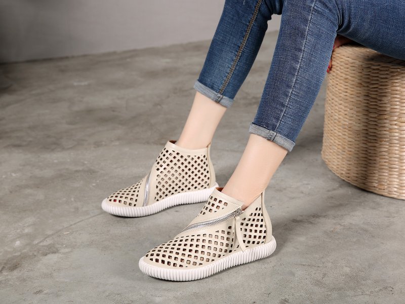 Mesh Mesh hollow high-end round-headed women's shoes - รองเท้าหนังผู้หญิง - หนังแท้ สีดำ