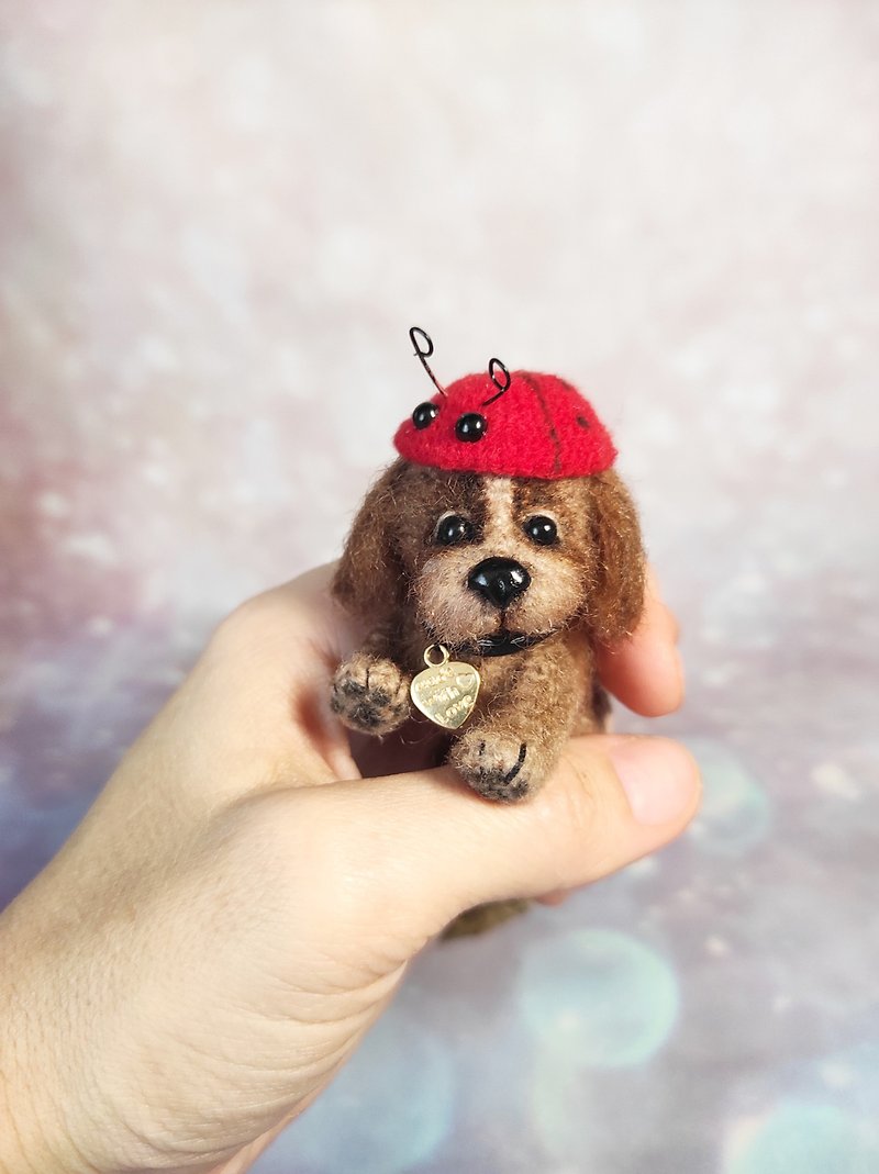 Miniature puppy Bug 5 cm