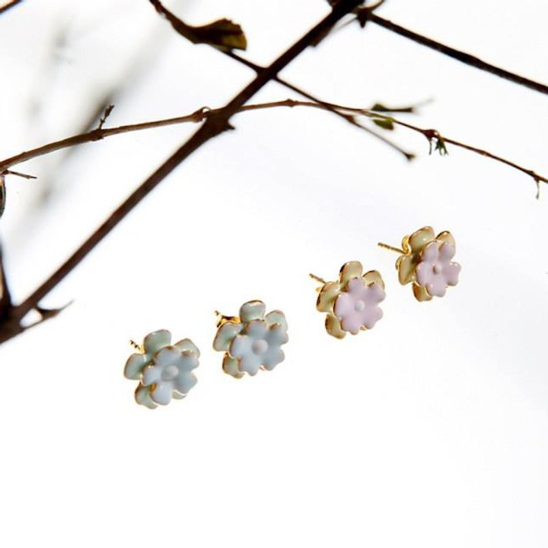 Pastel Flower Stud Earrings, Flower Stud Earrings, Flower Earrings, Flower Studs - 耳環/耳夾 - 其他金屬 粉紅色