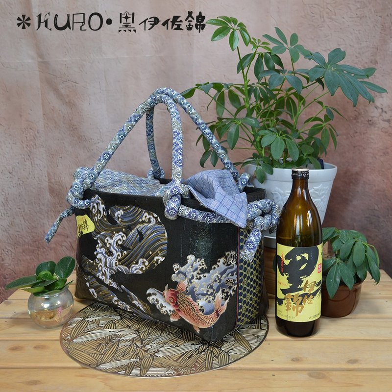 かごバッグ大振り/日本製/一点物/一閑張バッグ/KURO•黒伊佐錦/焼酎ラベルのリユース/畳縁/両面布シートFREE - 其他 - 其他材質 多色