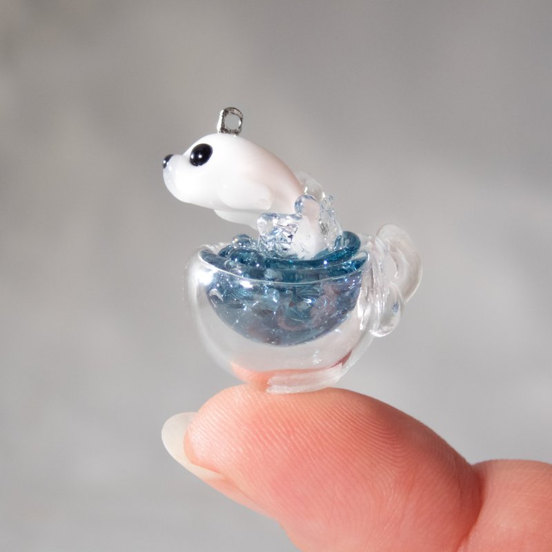 Blown Glass Seal Necklace: Ocean Wave Pendant, Mermaidcore Jewelry - 項鍊 - 玻璃 藍色