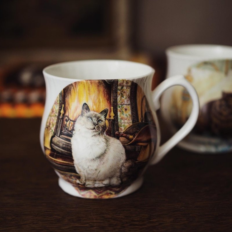 British vintage ROSEWOOD Aristocat cat bone china mug - Mugs - Porcelain Multicolor