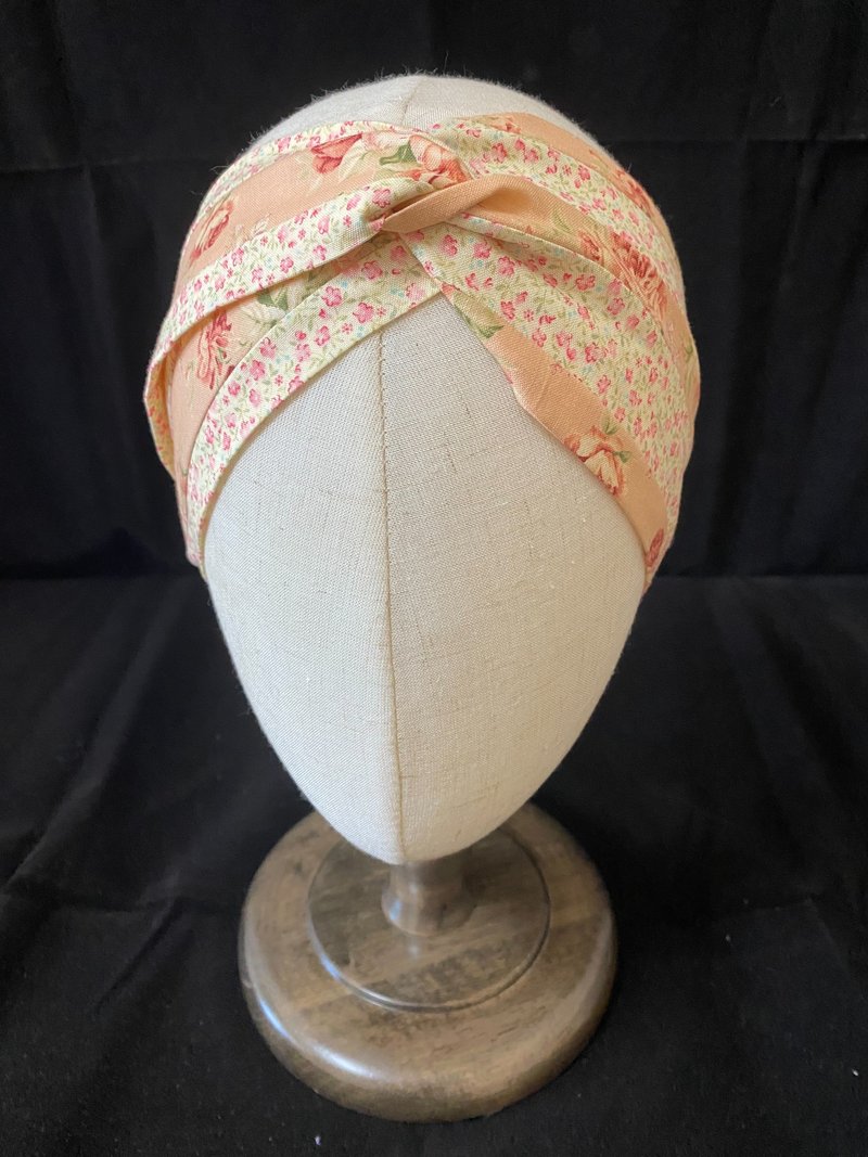 Floral rose/two-color twisted headband/Japanese printed fabric - Headbands - Cotton & Hemp Pink