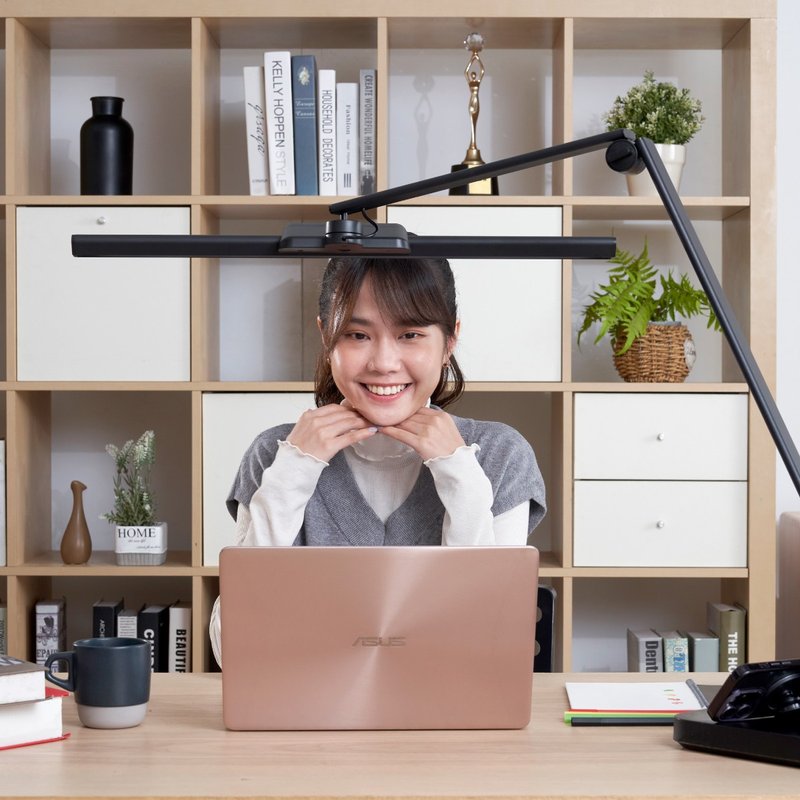 Xiguang Full Spectrum│60cm Highest Level TIONE Titanium Black Desk Clamp + Base│LED Eye Protection Desk Lamp - โคมไฟ - โลหะ สีดำ