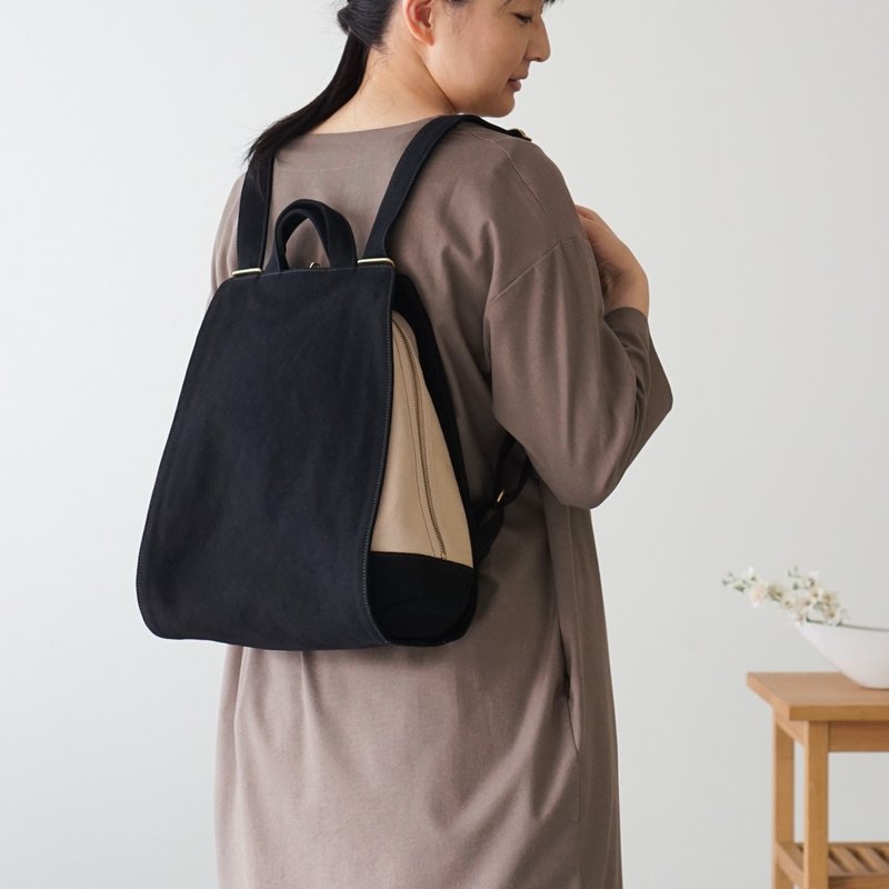 Waffle / Black x Ivory [Made to order] Trocco canvas bag - Backpacks - Cotton & Hemp Black