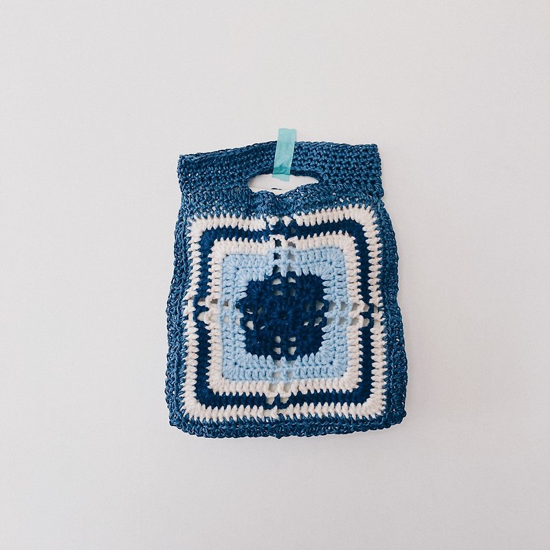 Crochet / Tote Bags / Mini Bags / Granny Grid - กระเป๋าถือ - วัสดุอื่นๆ สีน้ำเงิน