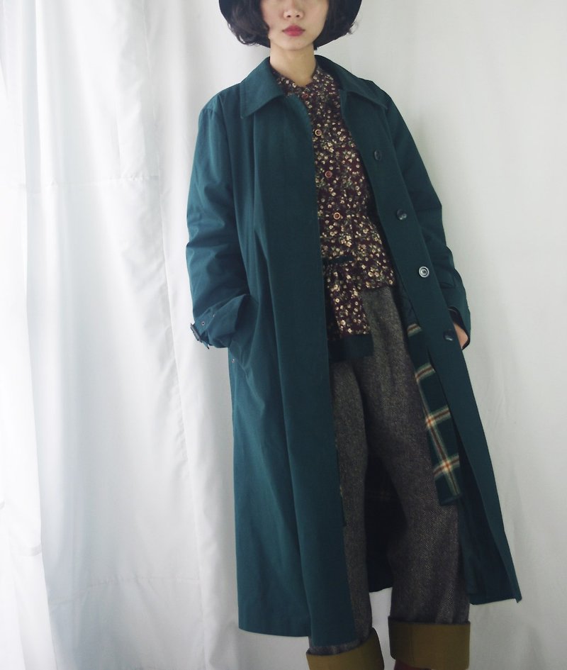 Treasure hunt vintage - Sweden made of vintage green plaid trench coat - Women's Blazers & Trench Coats - Cotton & Hemp Green
