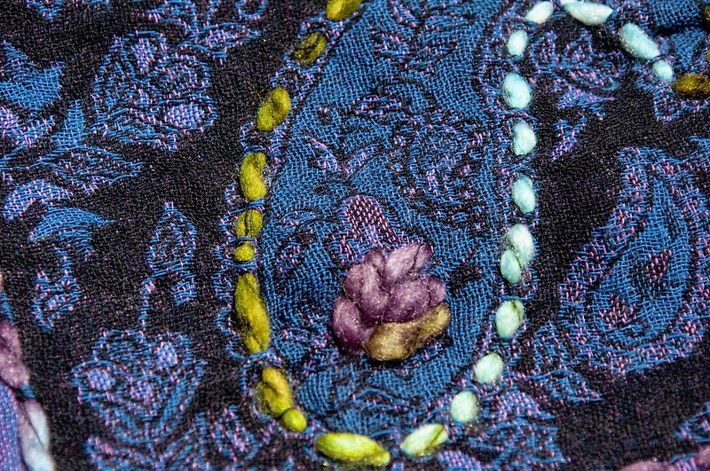 Cashmere/boiled wool shawl/knitted scarf/embroidered scarf/cashmere shawl-flower - Knit Scarves & Wraps - Wool Blue
