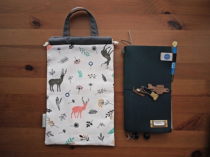 hairmo snow country elk hand account bag - bag section (TN / hobo / notepad / log) - Notebooks & Journals - Cotton & Hemp White
