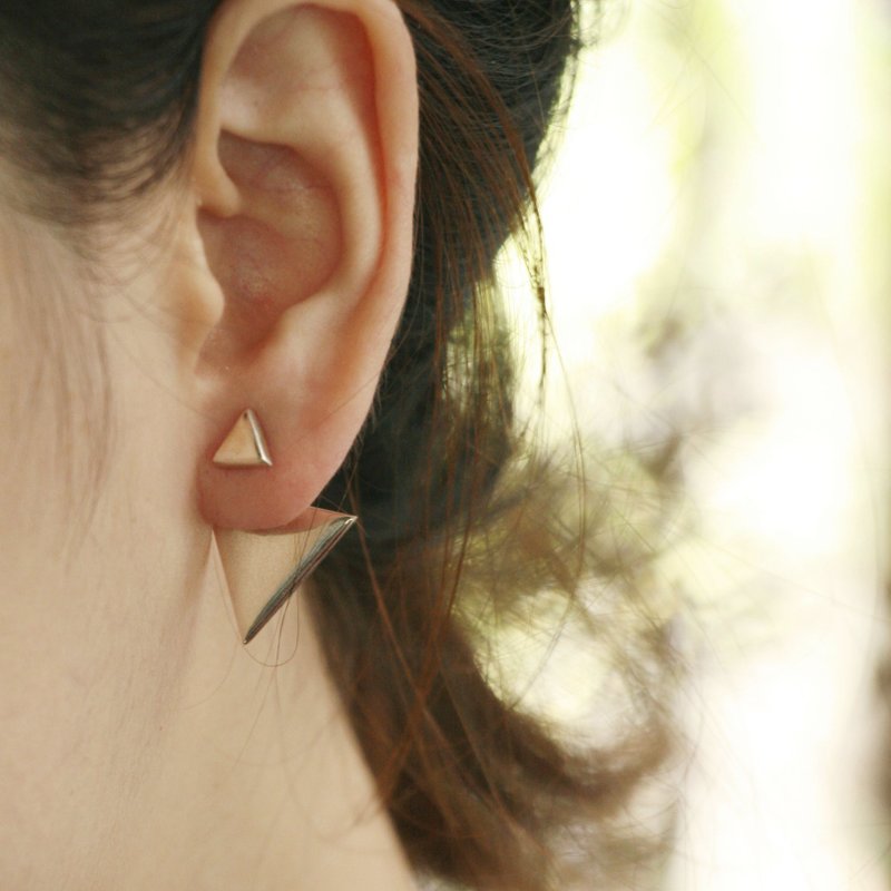 Triangle Shaped Ear Jacket Earrings Geometric triangle Front back earring Jacket - 耳環/耳夾/耳骨夾 - 純銀 銀色