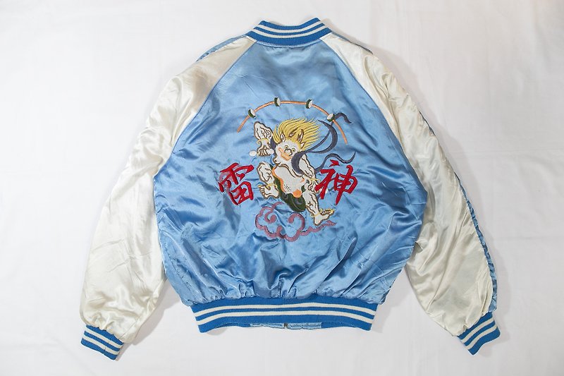[3thclub Ming Ren Tang] Yokosuka embroidered coat color blue clouds Raytheon SKJ-019 - เสื้อแจ็คเก็ต - ผ้าฝ้าย/ผ้าลินิน สีน้ำเงิน