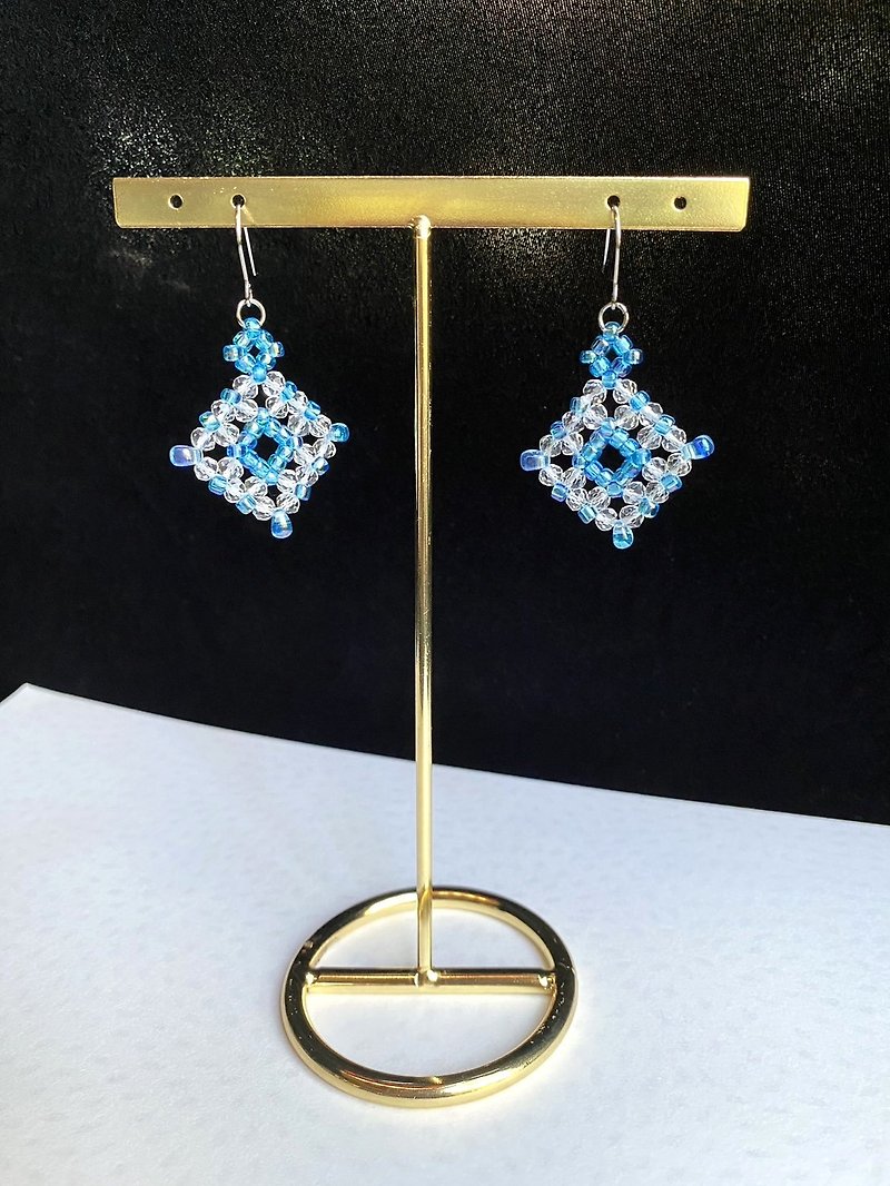 獨特設計 捷克水晶  日本珠 水滴珠 手作編織耳環 - 耳環/耳夾 - 玻璃 藍色