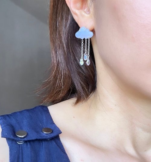 雲と雨のしずくピアス シルバー925 レースアゲート スワロフスキー