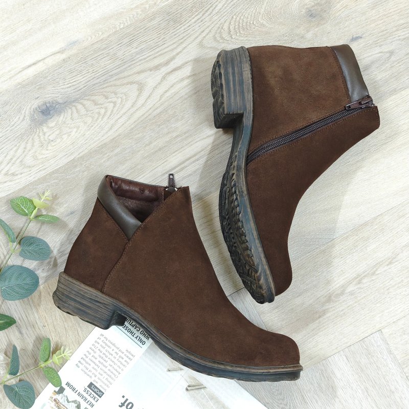 Waterproof short boots Taiwan handmade women's leather shoes wide last boots strap-free boots large size women's shoes-Coffee - รองเท้าบูทสั้นผู้หญิง - หนังแท้ สีนำ้ตาล