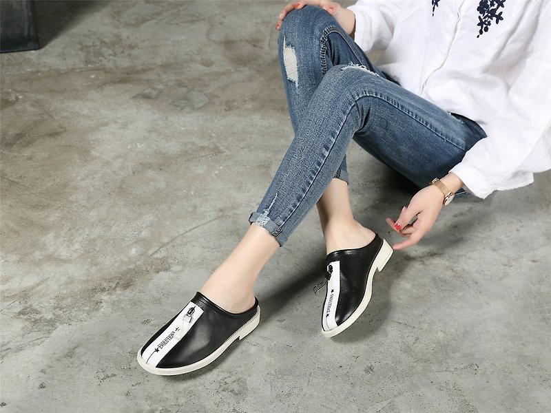 Personality contrast color casual daily couple shoes literary small sandals - Slippers - Genuine Leather Black