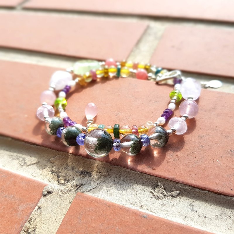 Girls Crystal World [SPRING] - Green Ghost Double Chain Bracelet Natural Crystal Gemstone Handmade - สร้อยข้อมือ - เครื่องเพชรพลอย สีเขียว