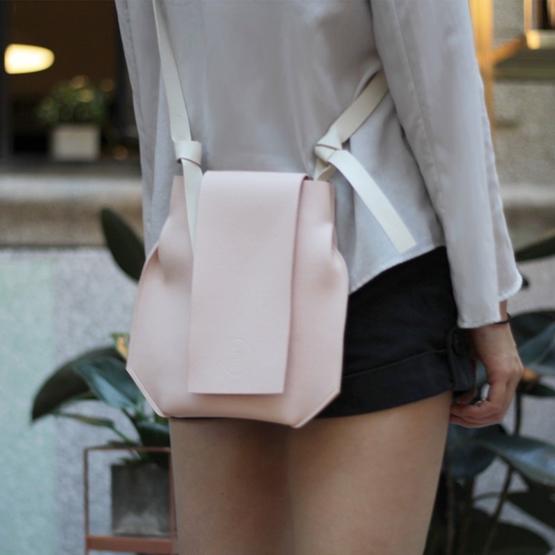 YUNSUO-original design- knot shoulder bag - กระเป๋าแมสเซนเจอร์ - หนังเทียม สึชมพู