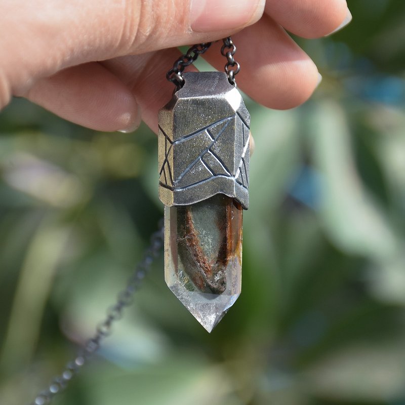純銀鑲嵌異像幽靈水晶柱配繩吊墜項鏈 - 項鍊 - 水晶 銀色