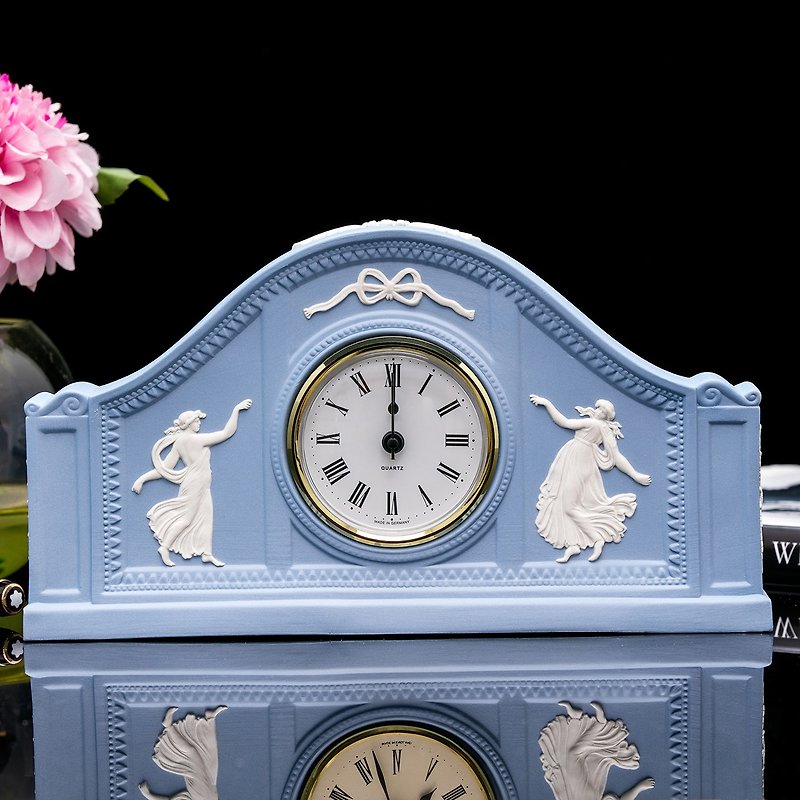 British-made Wedgwood Dancing Goddess Collection Wall Jade Relief Ceramic Table Clock Clock - นาฬิกา - เครื่องลายคราม 