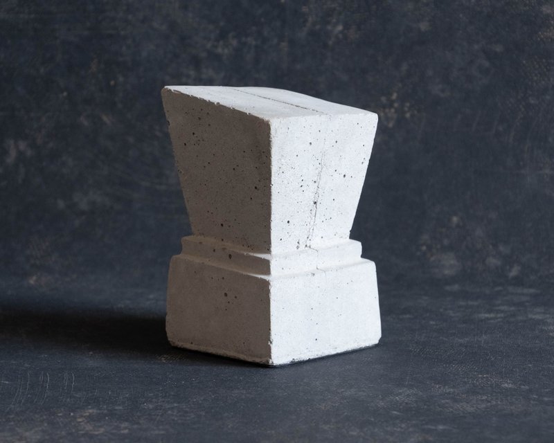 Concrete Bookend Trapezoid  Sold as a single - ของวางตกแต่ง - ปูน สีเทา