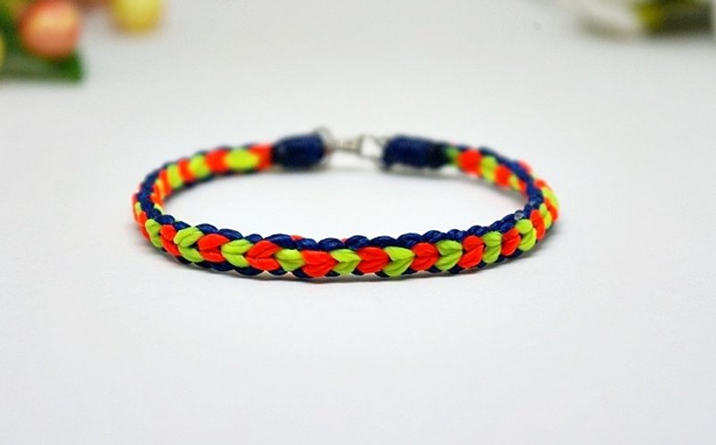 手編蠶絲蠟線素款 <彩色心> //可以自選顏色//  #情人節  #七夕 - 手鍊/手環 - 蠟 多色