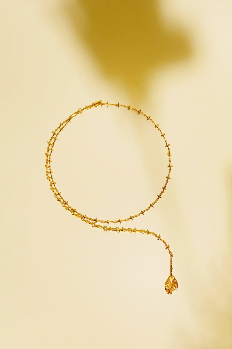 Growing Pain 系列 玫瑰葉頸鏈/項鍊 18K金 - 項鍊 - 銅/黃銅 金色