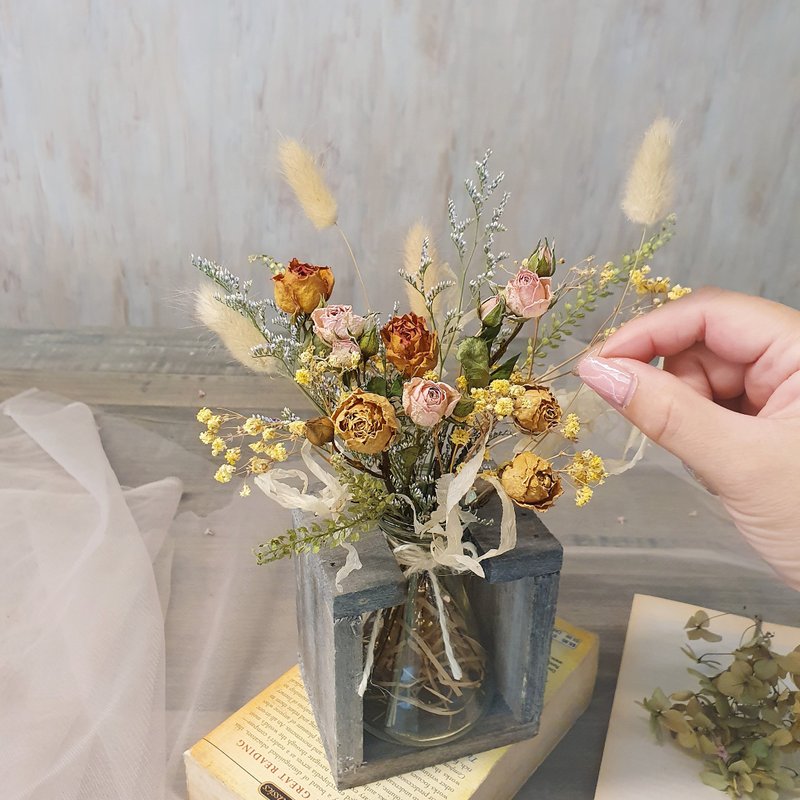 【線上】 乾燥花DIY 復古木框乾燥花瓶 在家手作 材料包 附影片 - 植栽/花藝 - 植物．花 