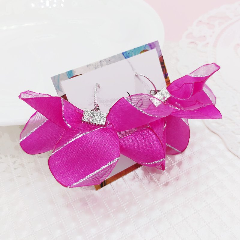 INFINITY big pink gorgeous red satin ribbon flower pretty fashion earrings / clip gift lover - ต่างหู - ผ้าฝ้าย/ผ้าลินิน สึชมพู