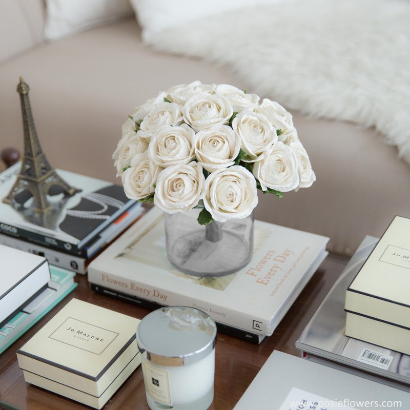 White Rosa Rose Bordeaux vase for Decoration - 擺飾/家飾品 - 紙 白色